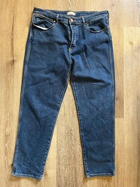 Wrangler Women's Indigo Cropped Straight Jeans w/ button fly